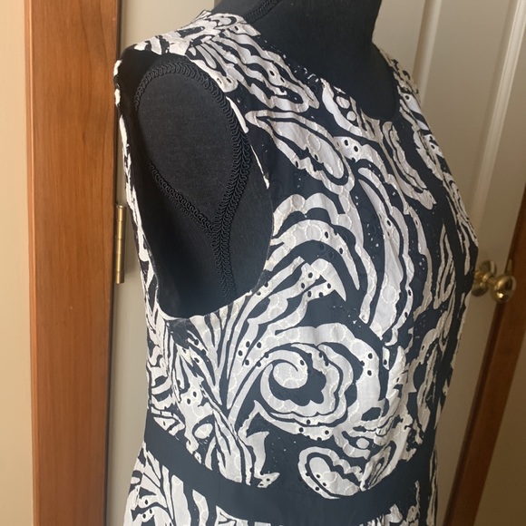 Tabitha Eyelet Dress. NWOT - Picture 6 of 10